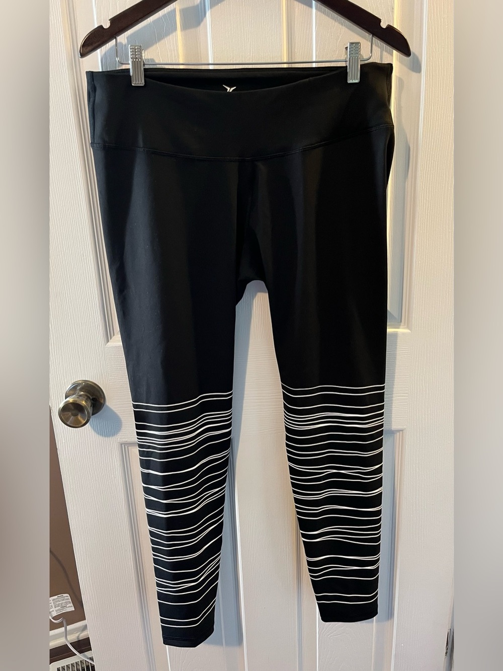 Old Navy Active Women’s Black and White Leggings - Size XL